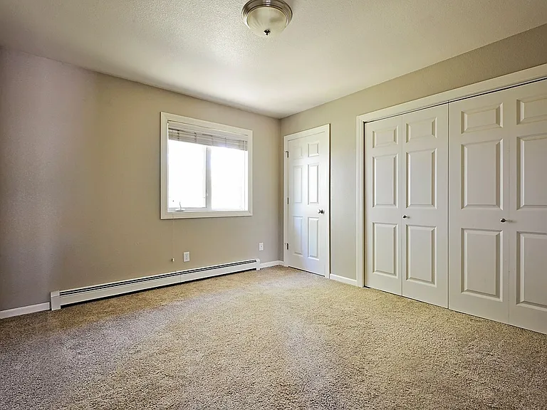 4-Plex Apartment on North Hill! 1515 12th St. NW! — Photo 7