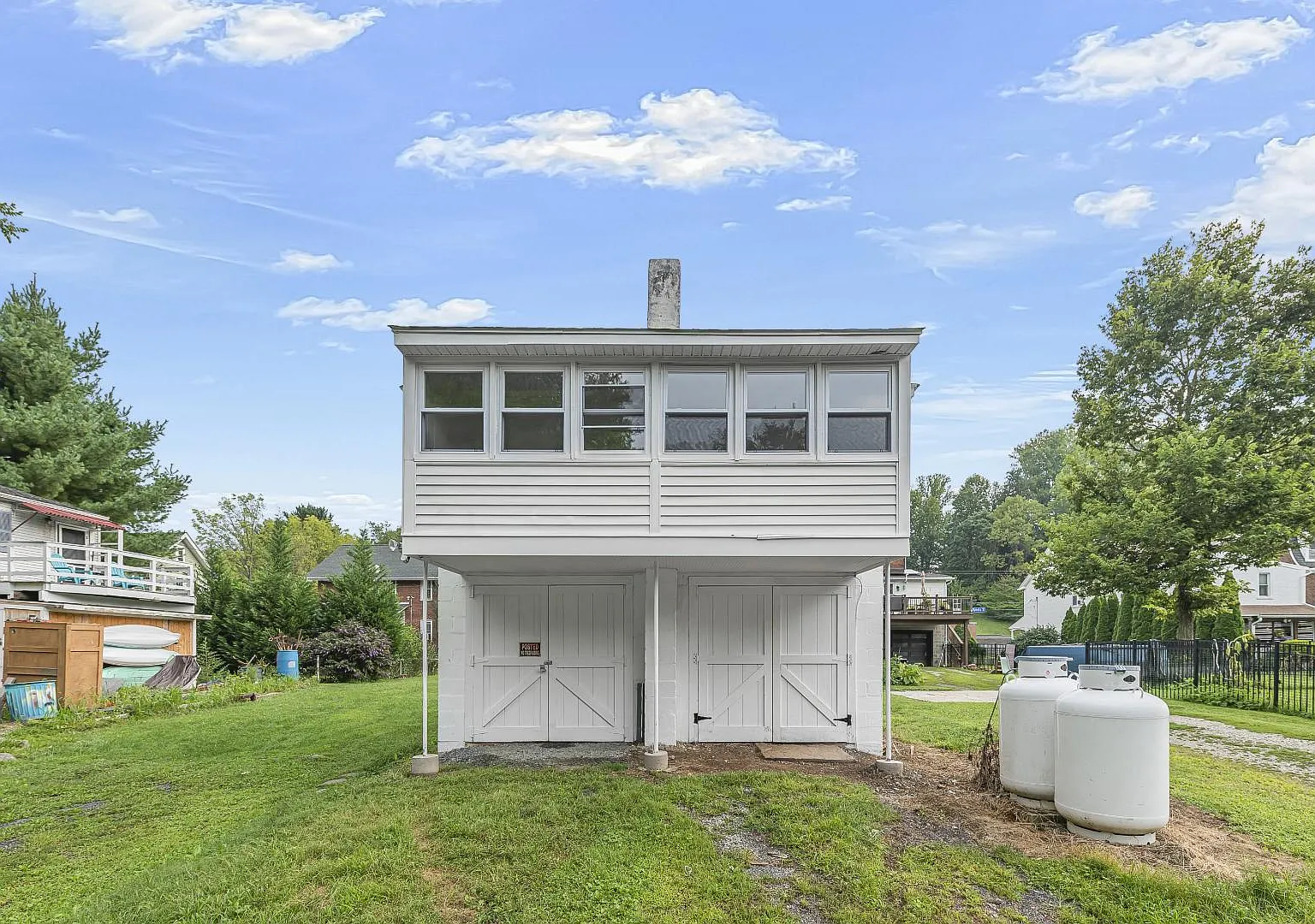 176 Walnut St - 176 Walnut Rear Unit — Photo 1