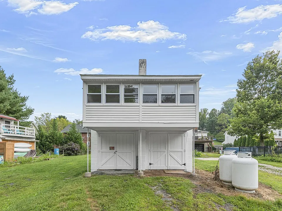 176 Walnut St #176