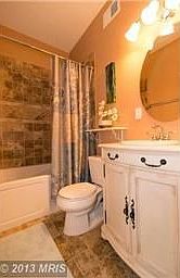 Upgraded and Updated Bath