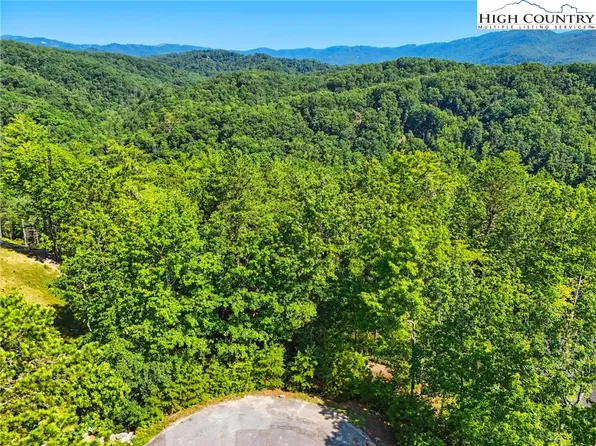 288 Ninebark Road, Boone, NC 28607
