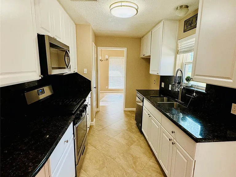 28922 Savannah Dr — Photo 7