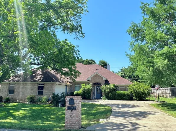 308 Casas Del Norte St, Granbury, TX 76049