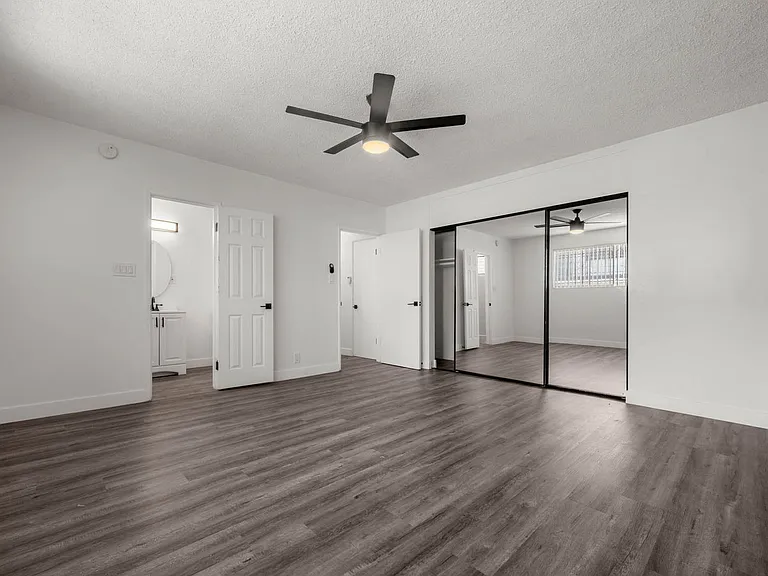 3933 Nicolet Ave #4A — Photo 15