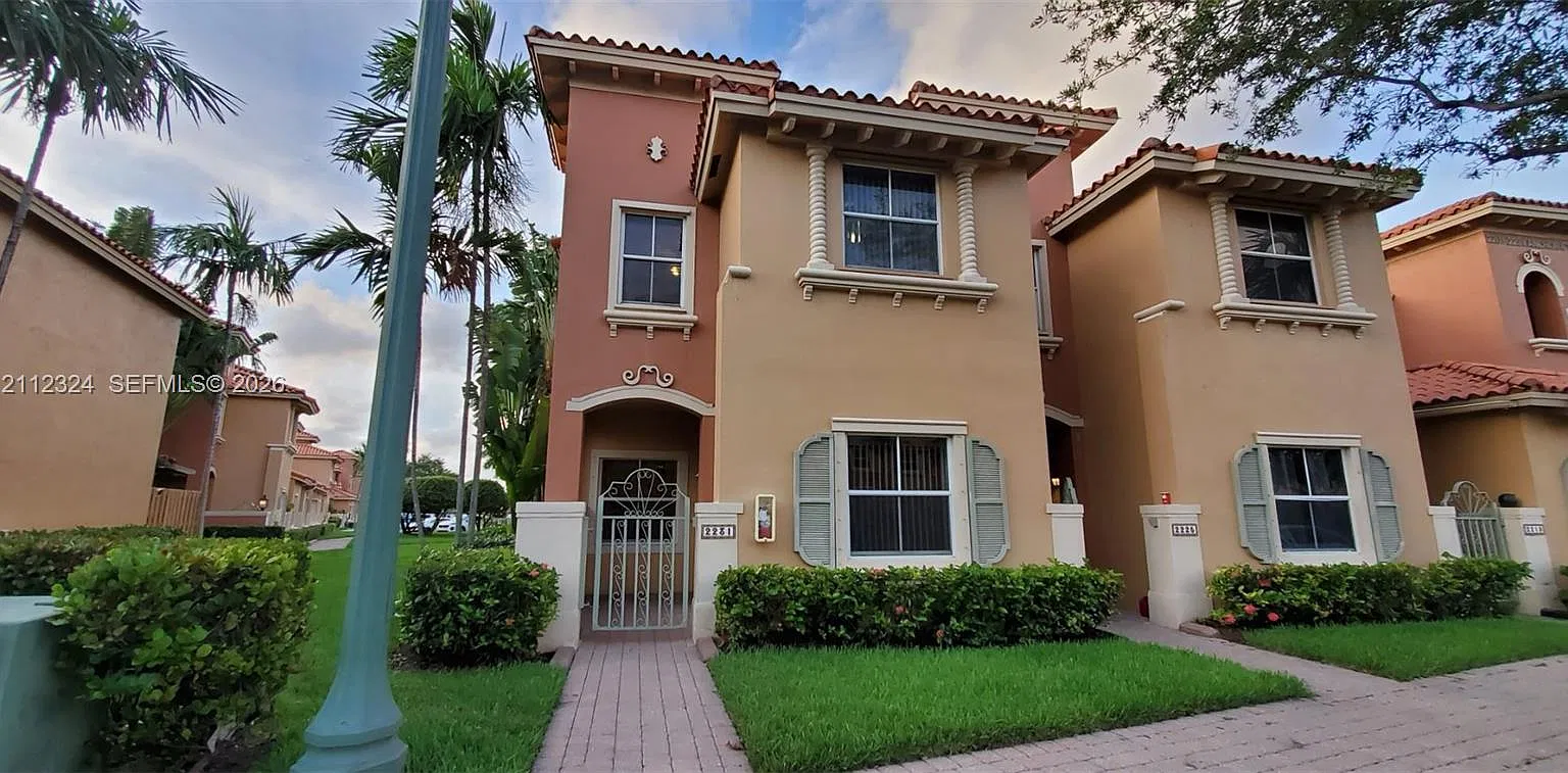Villas At Harbor Isles Co — Photo 1