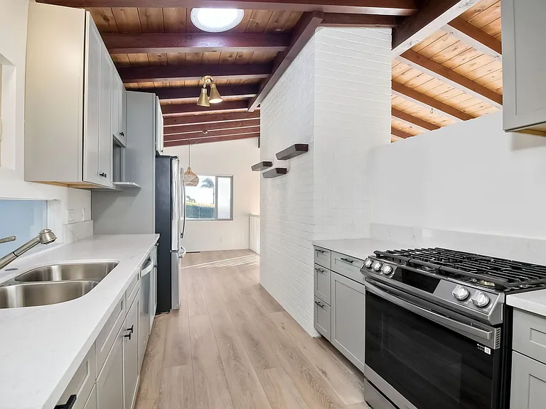 766 Marsolan Ave — Photo 12