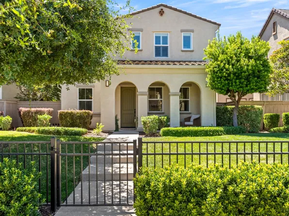 1732 Parkway Dr N, Folsom, CA 95630