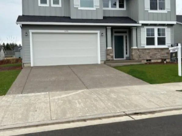 235 Walnut St, Mount Angel, OR 97362