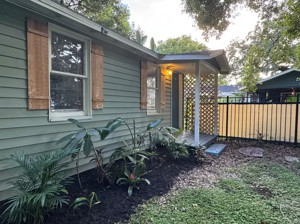 3220 Alamo Dr, Orlando, FL 32805