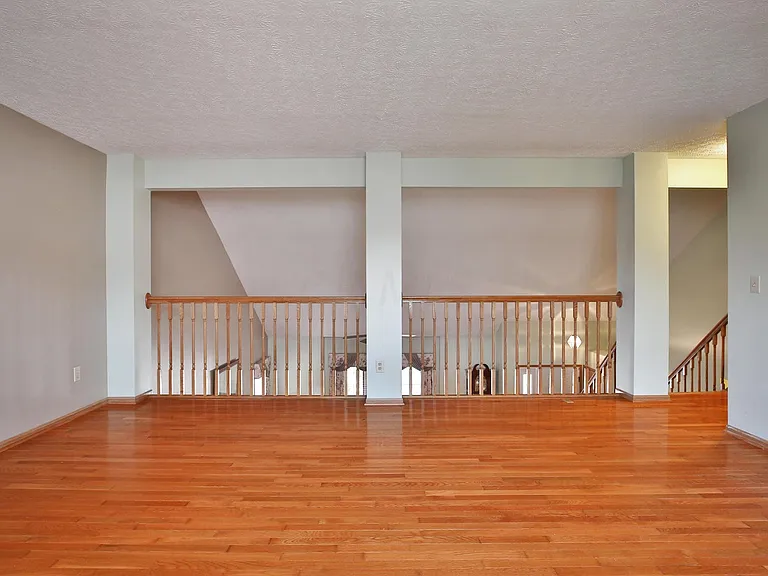 7567 Ladywell Ct — Photo 13