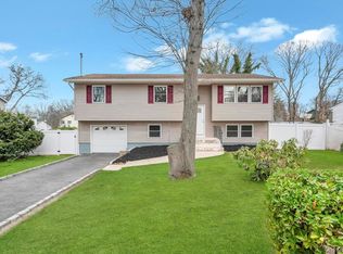339 Avenue B, Ronkonkoma, NY 11779