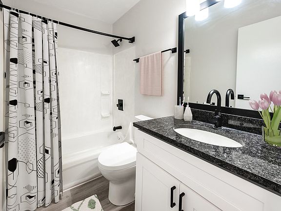 5th image of 2341 Madison Rd APT 323