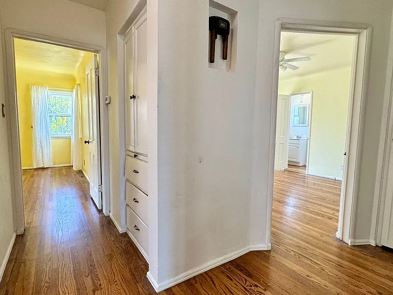 3513 S Sycamore Ave — Photo 14