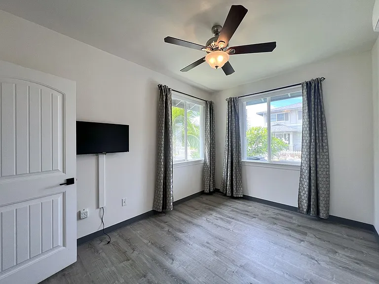 1101 Kukulu St #57 — Photo 11