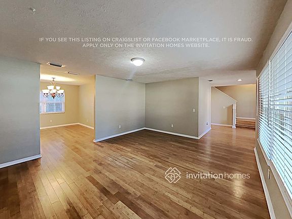 4th image of 705 Lobelia St