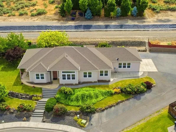 5121 Milky Way, West Richland, WA 99353