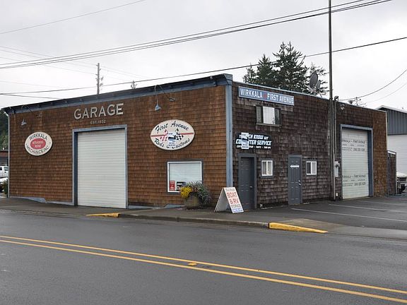 2nd image of 111 1st Ave N