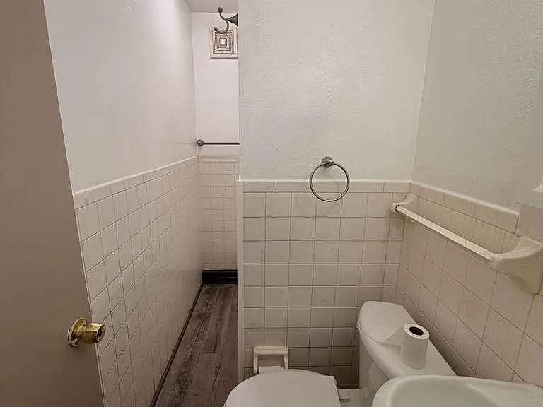 634 Spencer St — Photo 14