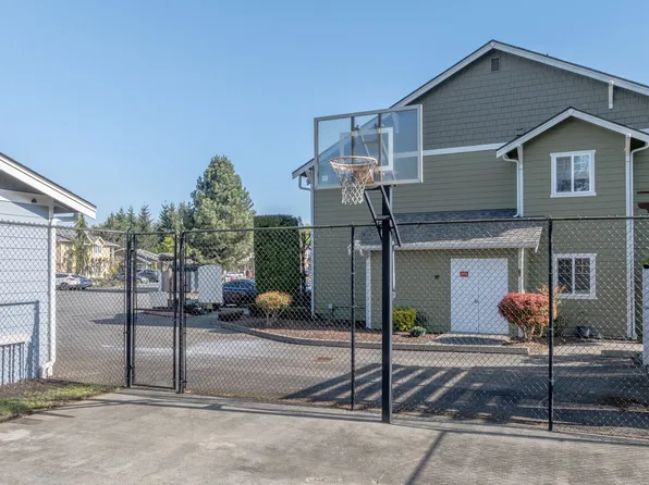 South Village Apartments, 20721 Olympic Pl NE #B201, Arlington, WA 98223