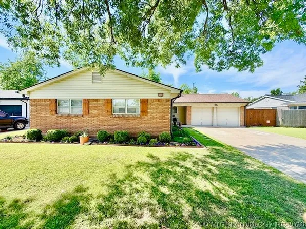 8556 E 32nd St, Tulsa, OK 74145