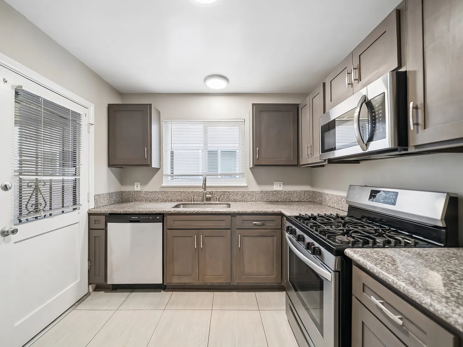 Carmona Properties — Photo 3