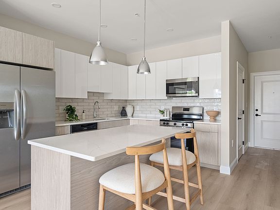 3rd image of 13 Wentworth Rd #404