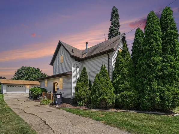 514 Saint Clair Ave, Jackson, MI 49202