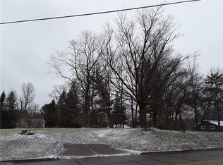 506 North St, Chardon, OH 44024