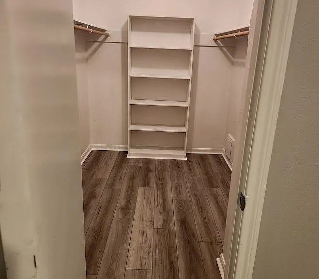 1720 Hazelwood Dr #1720 — Photo 9