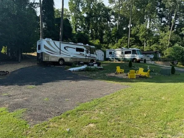 255 Willow Ct, Horntown, VA 23395