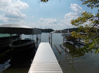 N6985 Lake View Rd, Lake Mills, WI 53551