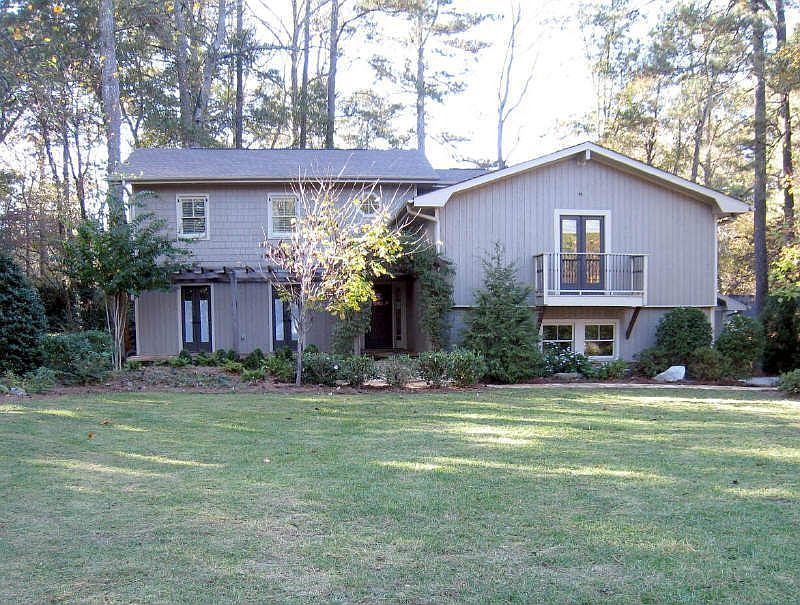 1st image of 221 Indian Hills Ct