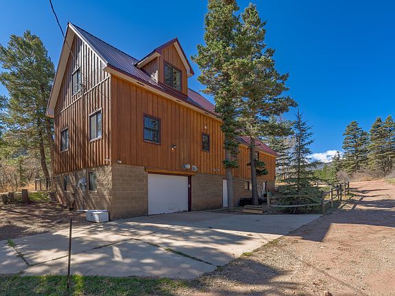 4th image of 72 Columbine Ave