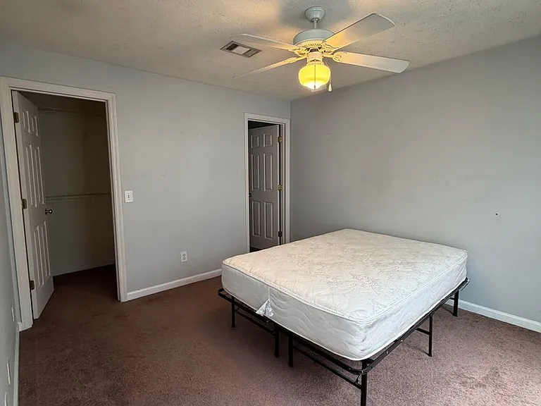 1114 S College St #1201 — Photo 13
