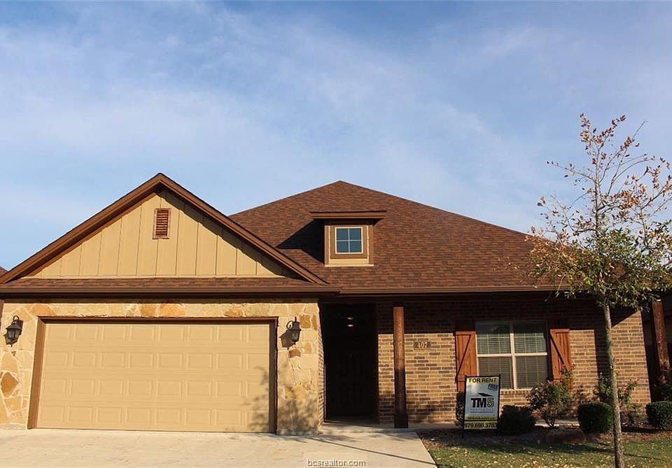 1st image of 407 Hayes Ln