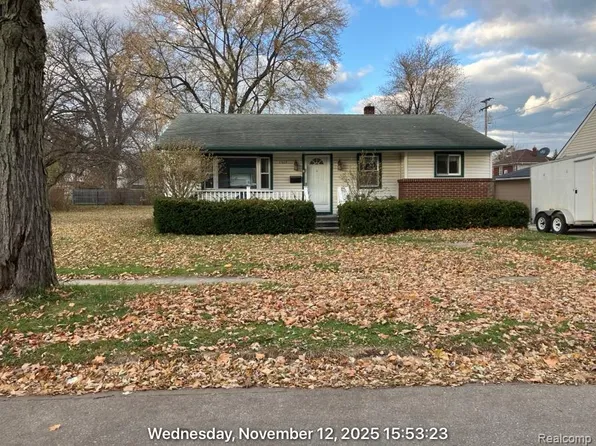 1517 Bancroft St, Port Huron, MI 48060