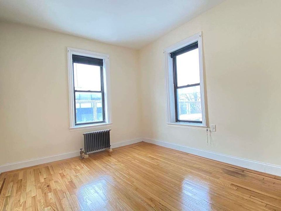 1st image of 60-15 Woodside Ave #2FF