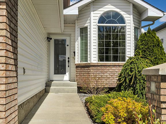 4th image of 117 Hollick Kenyon Way NW