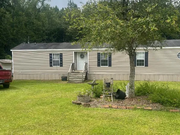 5956 Perryman Ln, Osyka, MS 39657
