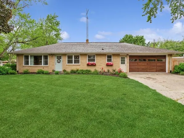 3108 Kim St, Saint Joseph, MI 49085