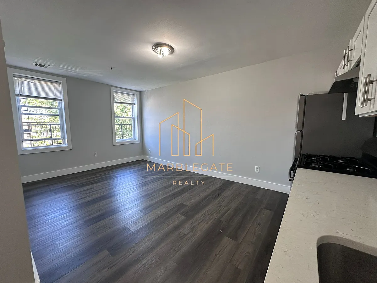 Building Photo - 175 Munn Ave #303C