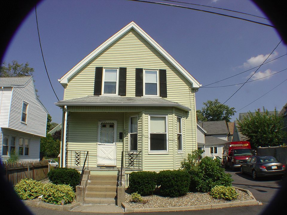 1st image of 68 Crescent St