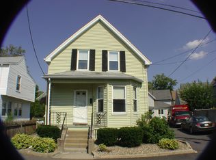 68 Crescent St, Swampscott, MA 01907