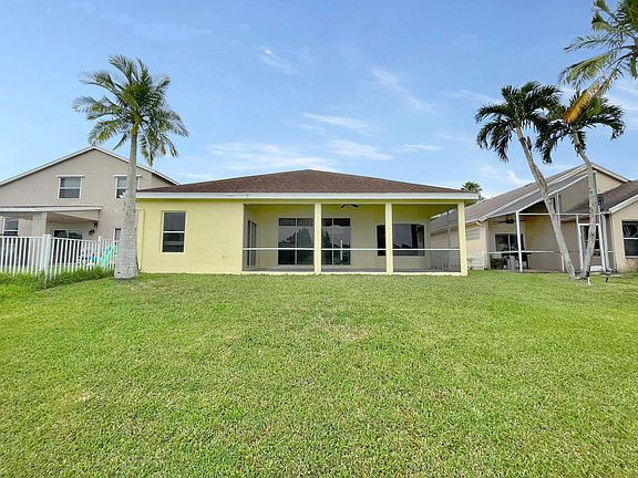 4th image of 108 Meadowlands Drive