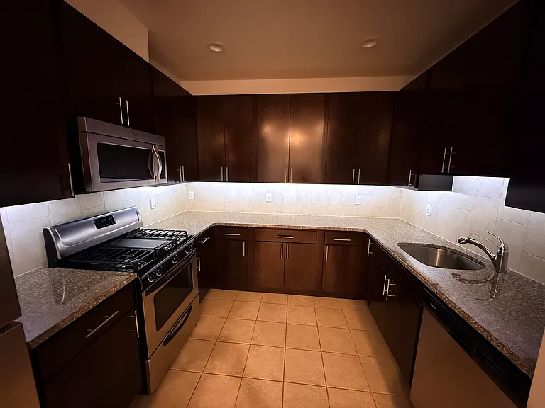 226 Luca Dr — Photo 8