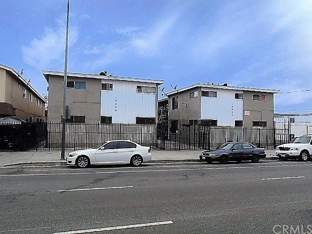 1st image of 10805 S Broadway