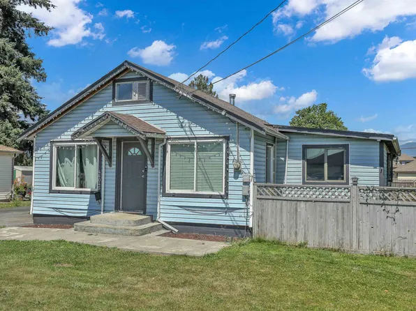 46045 5th Ave, Chilliwack, BC V2P 1M6