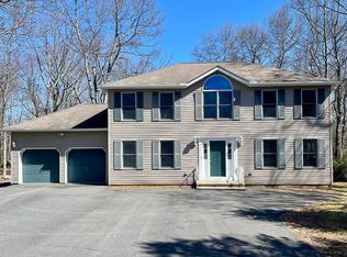 129 Hillcrest Dr, Lords Valley, PA