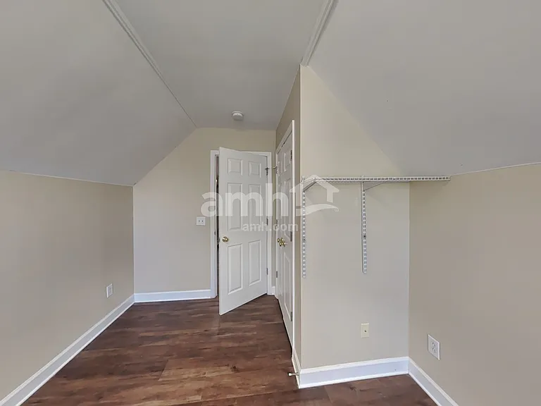 2885 Runnymeade Dr — Photo 14