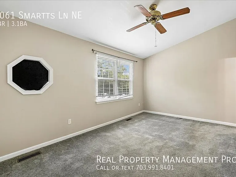 1061 Smartts Ln NE — Photo 20